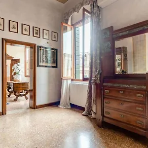  Appartamento La Fenice Italia